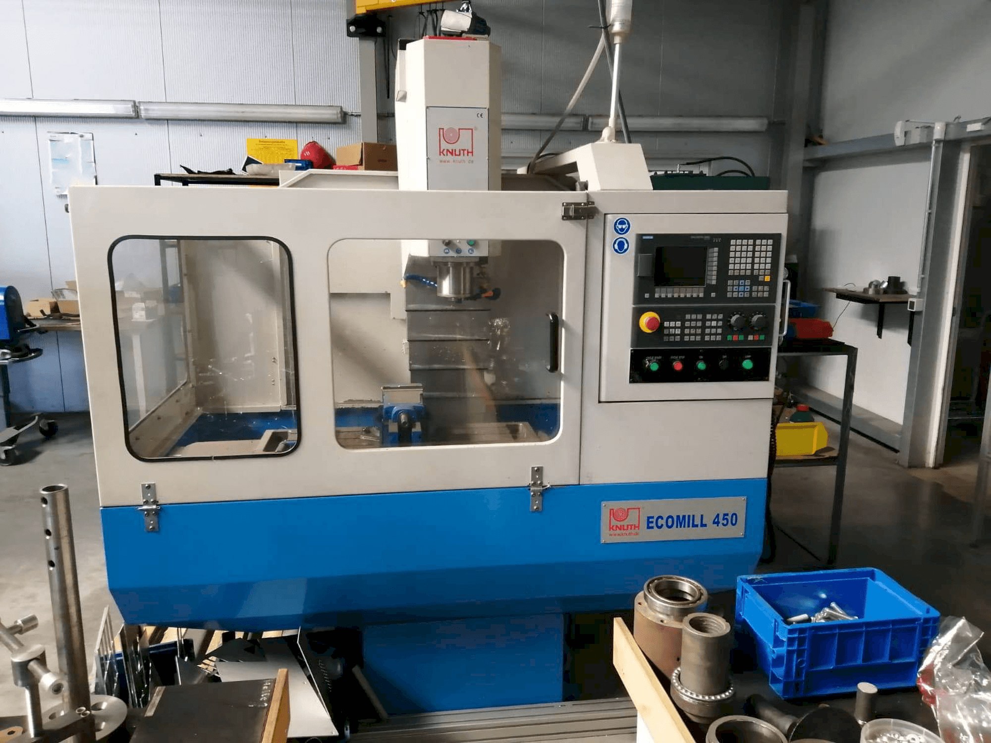 Koneen KNUTH ECOMILL 450 etunäkymä