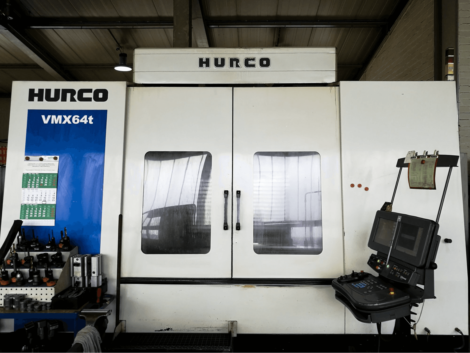 Koneen Hurco työskentelytila VMX64/40T