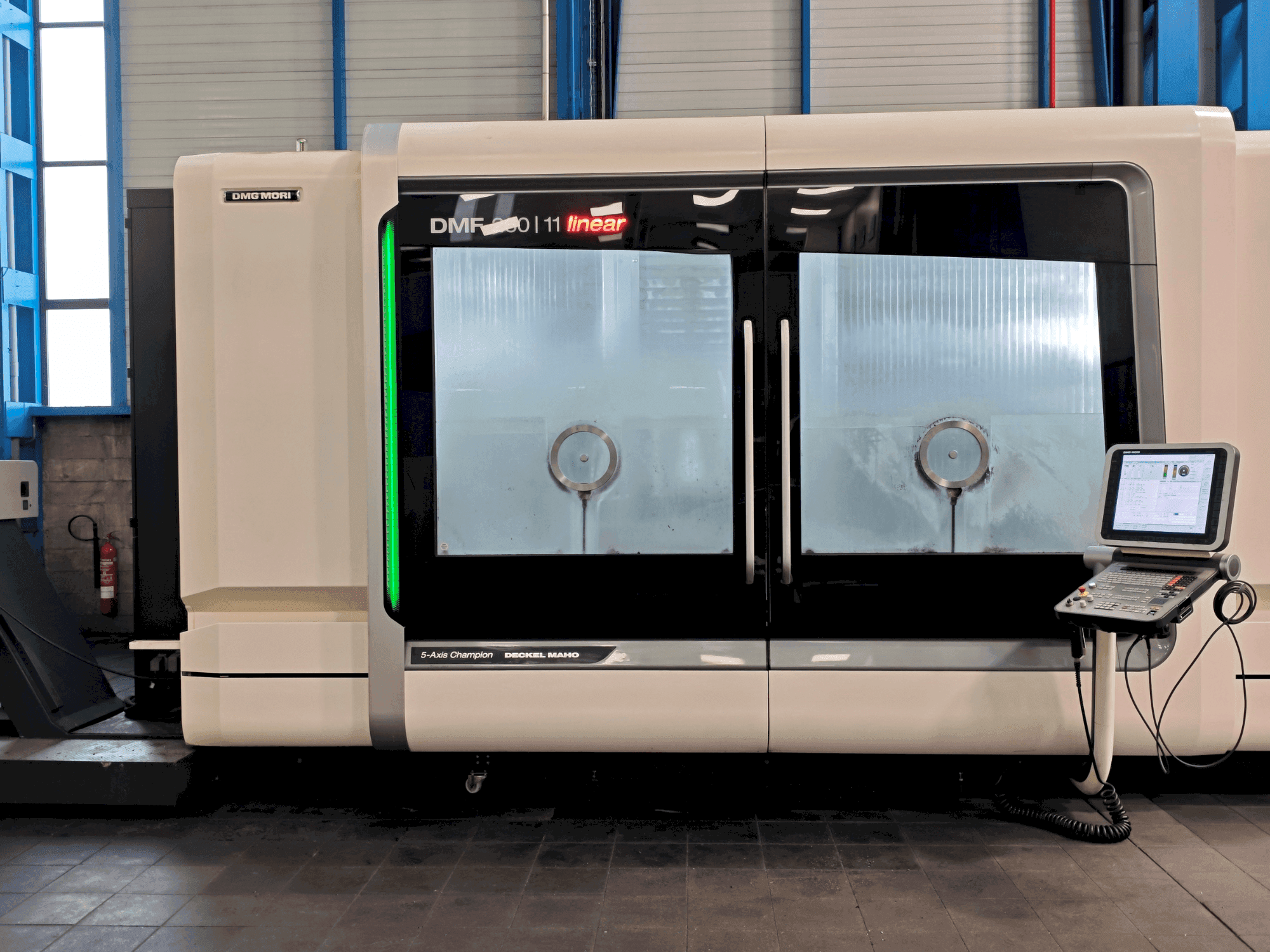Koneen DMG MORI DMF 260-11 Linear etunäkymä
