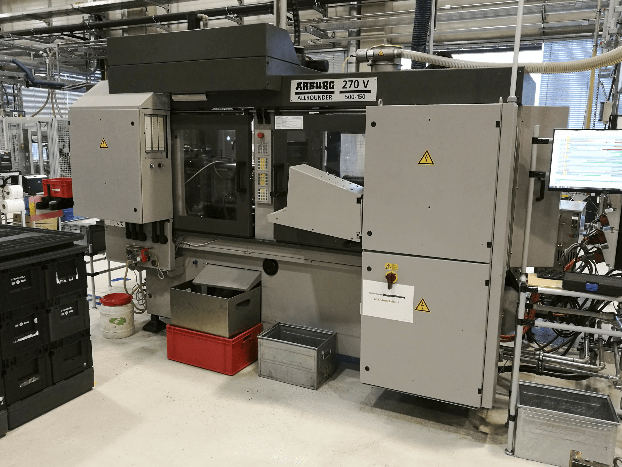 Koneen Arburg oikea näkymä270V 500-150