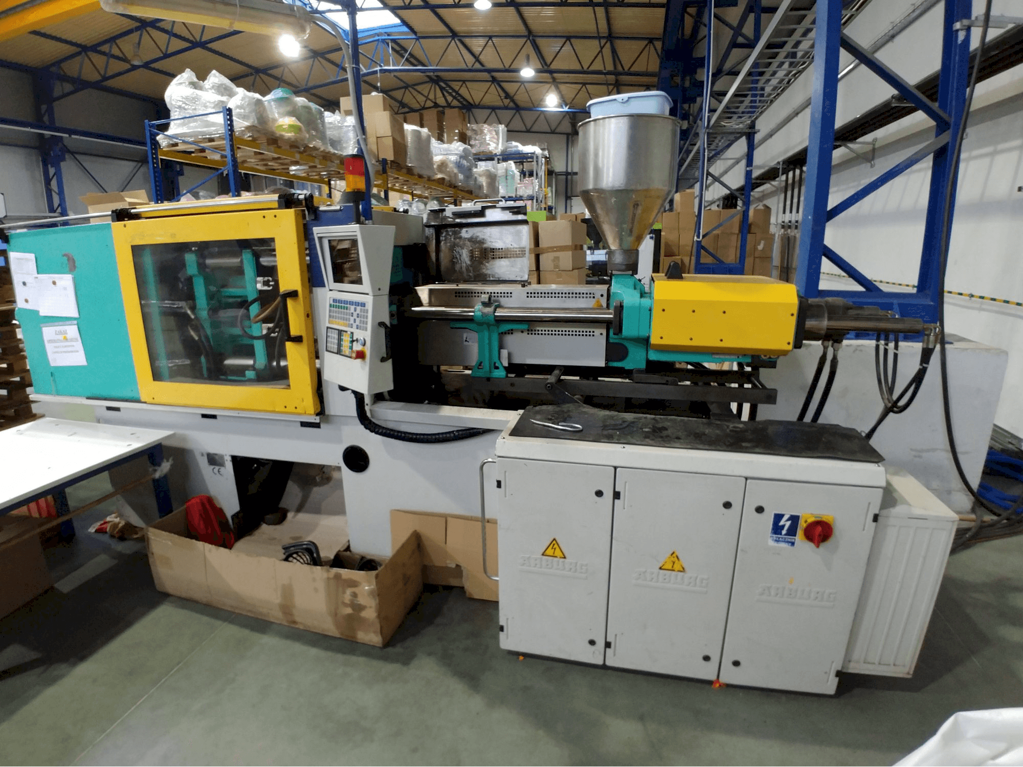 Koneen Arburg etunäkymä 420 C