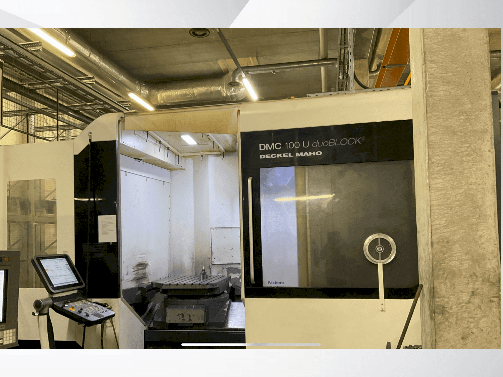 Koneen DMG DECKEL MAHO DMC 100U duoBLOCK etunäkymä