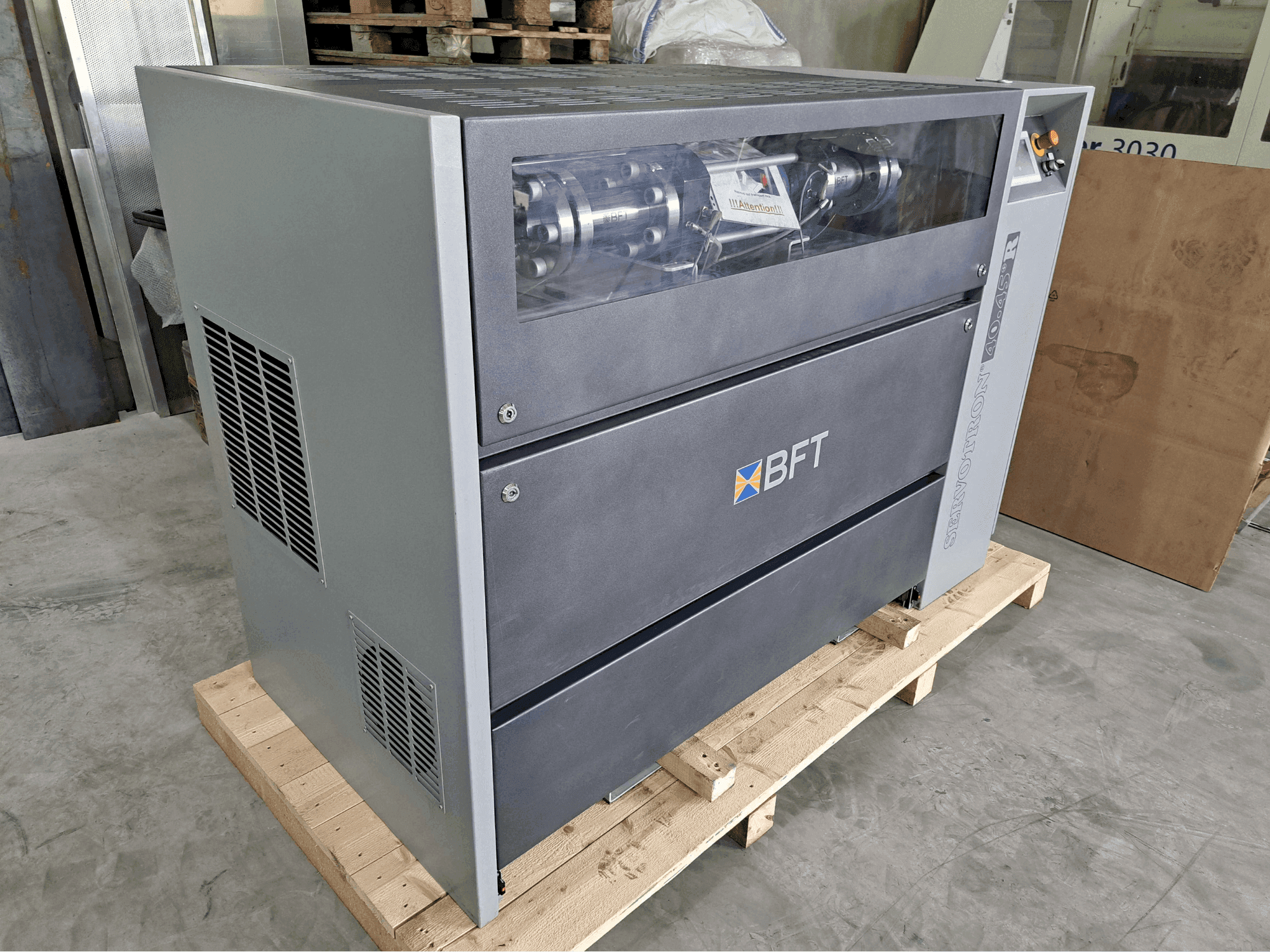 Koneen BFT Servotron 40.45+ etunäkymä