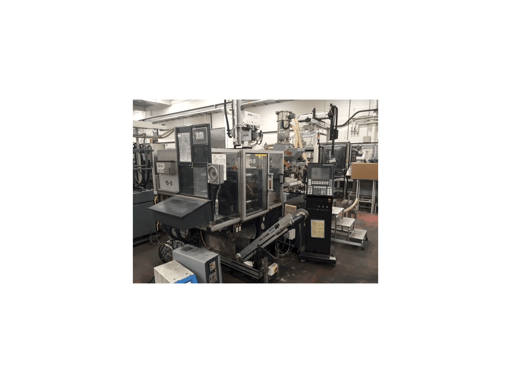 Koneen Krauss Maffei 40-135 C2 etunäkymä