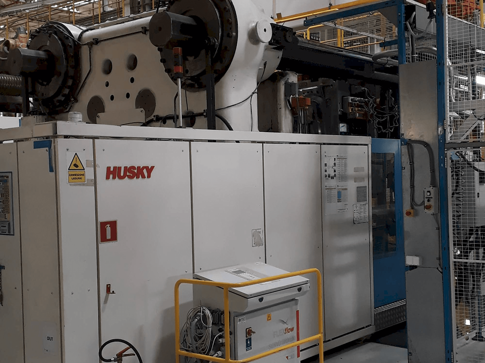 Koneen Husky ELL2350 RS155/145 etunäkymä