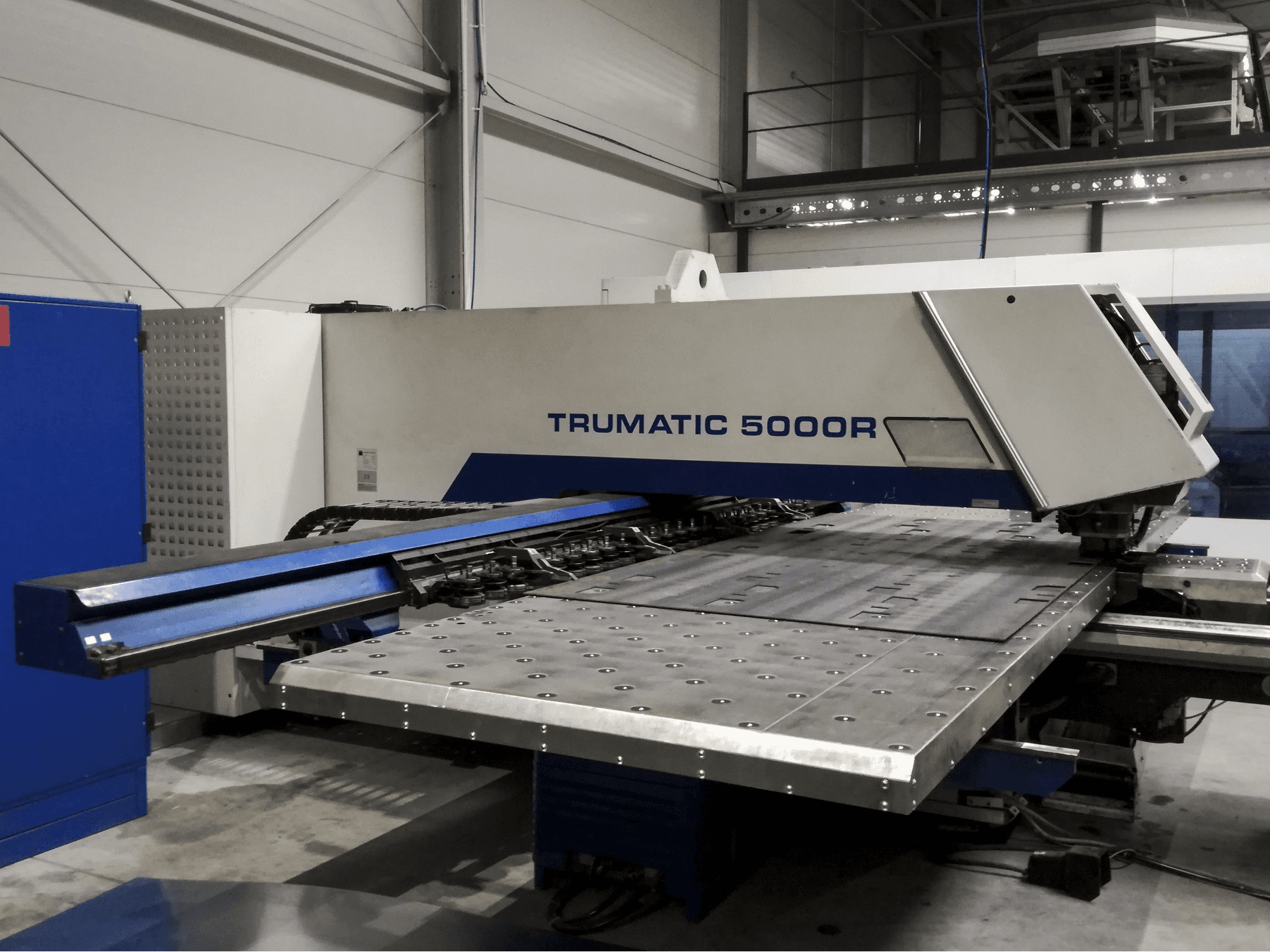 Koneen 1 Trumpf vasemman sivun näkymäTrumatic 5000 R