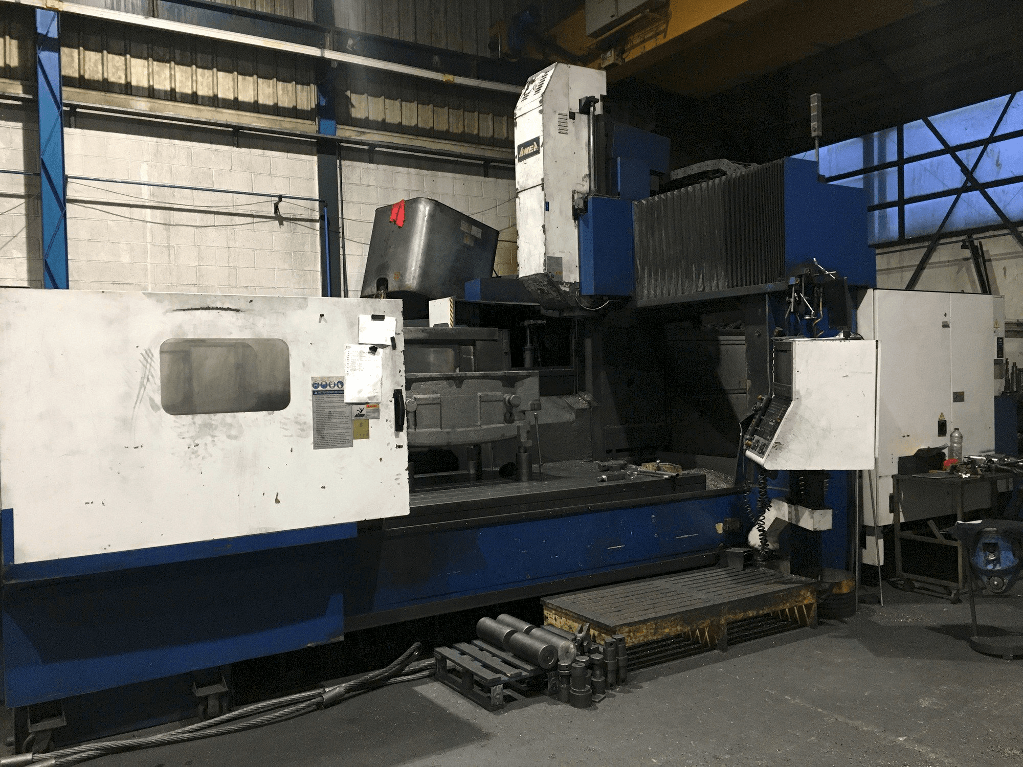 Koneen AWEA SP 3016 etunäkymä