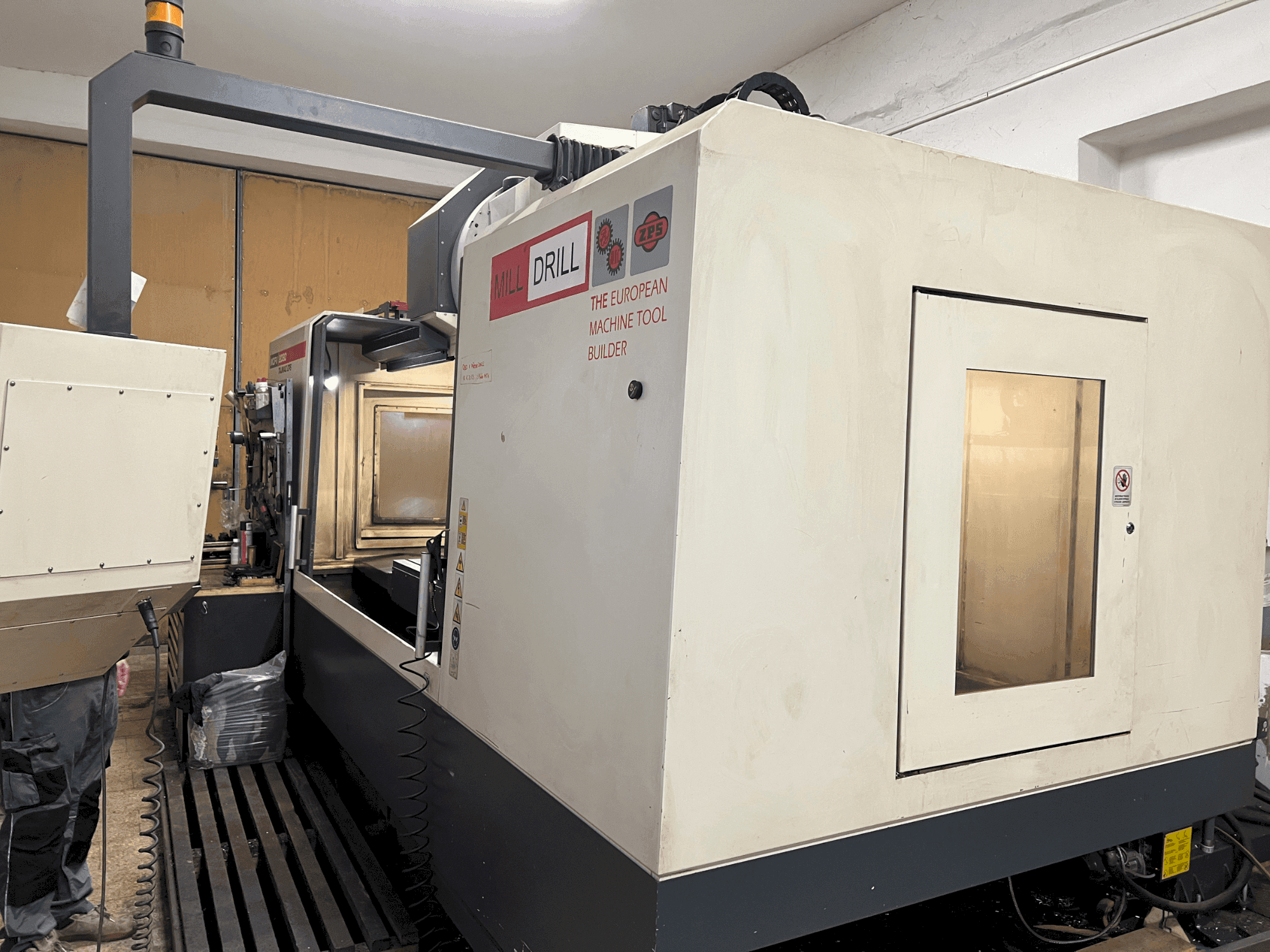 Koneen TAJMAC-ZPS MCFV 2080 etunäkymä