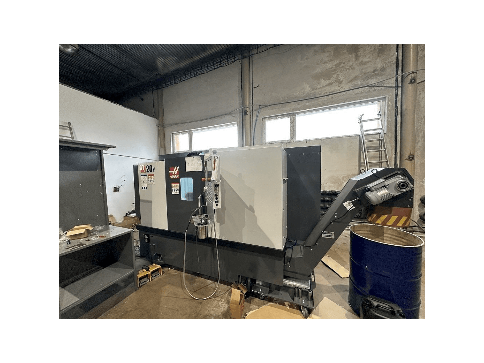 Koneen HAAS ST-20Y etunäkymä