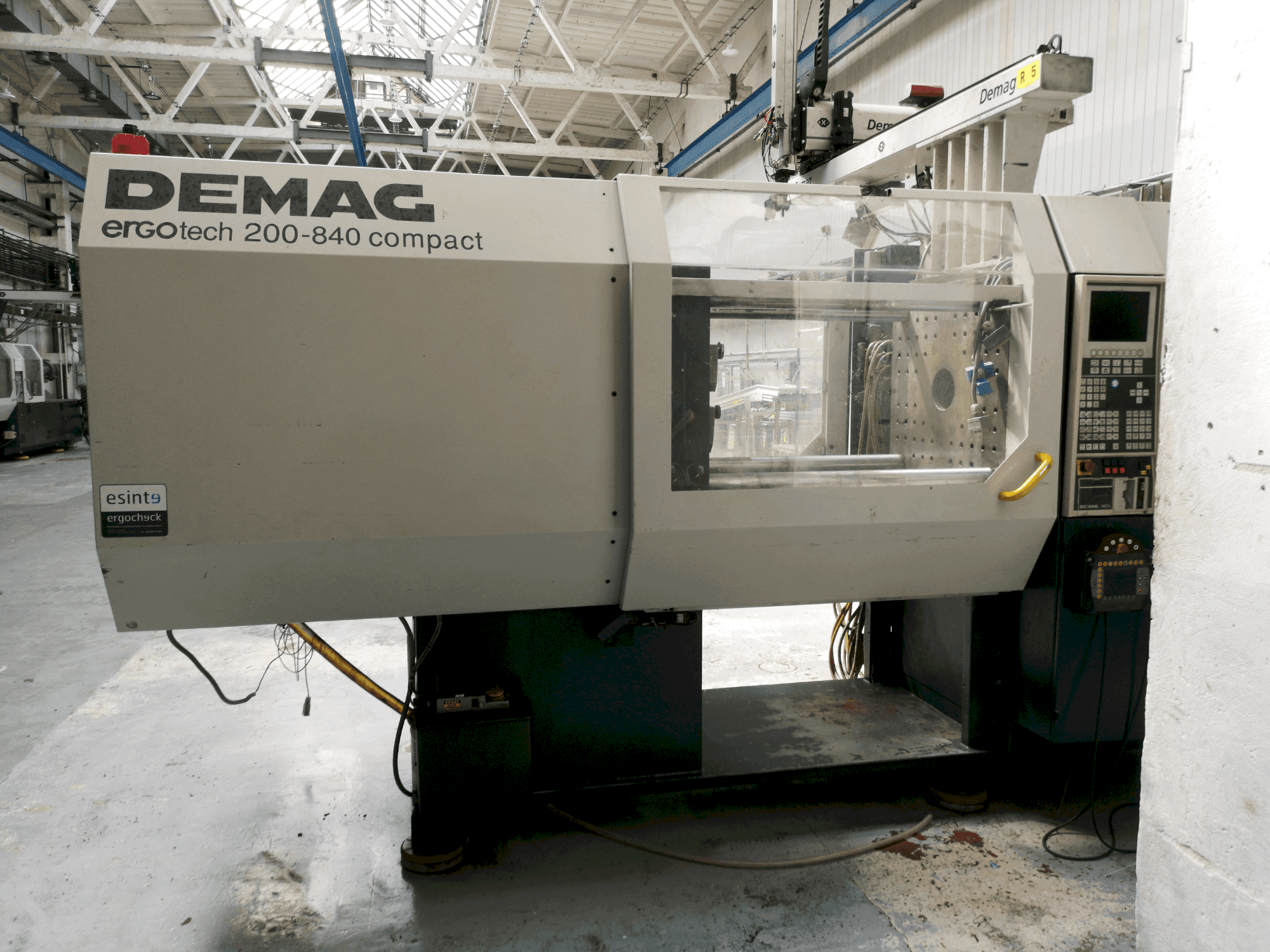 Koneen DEMAG Ergotech 200-840 Compact etunäkymä