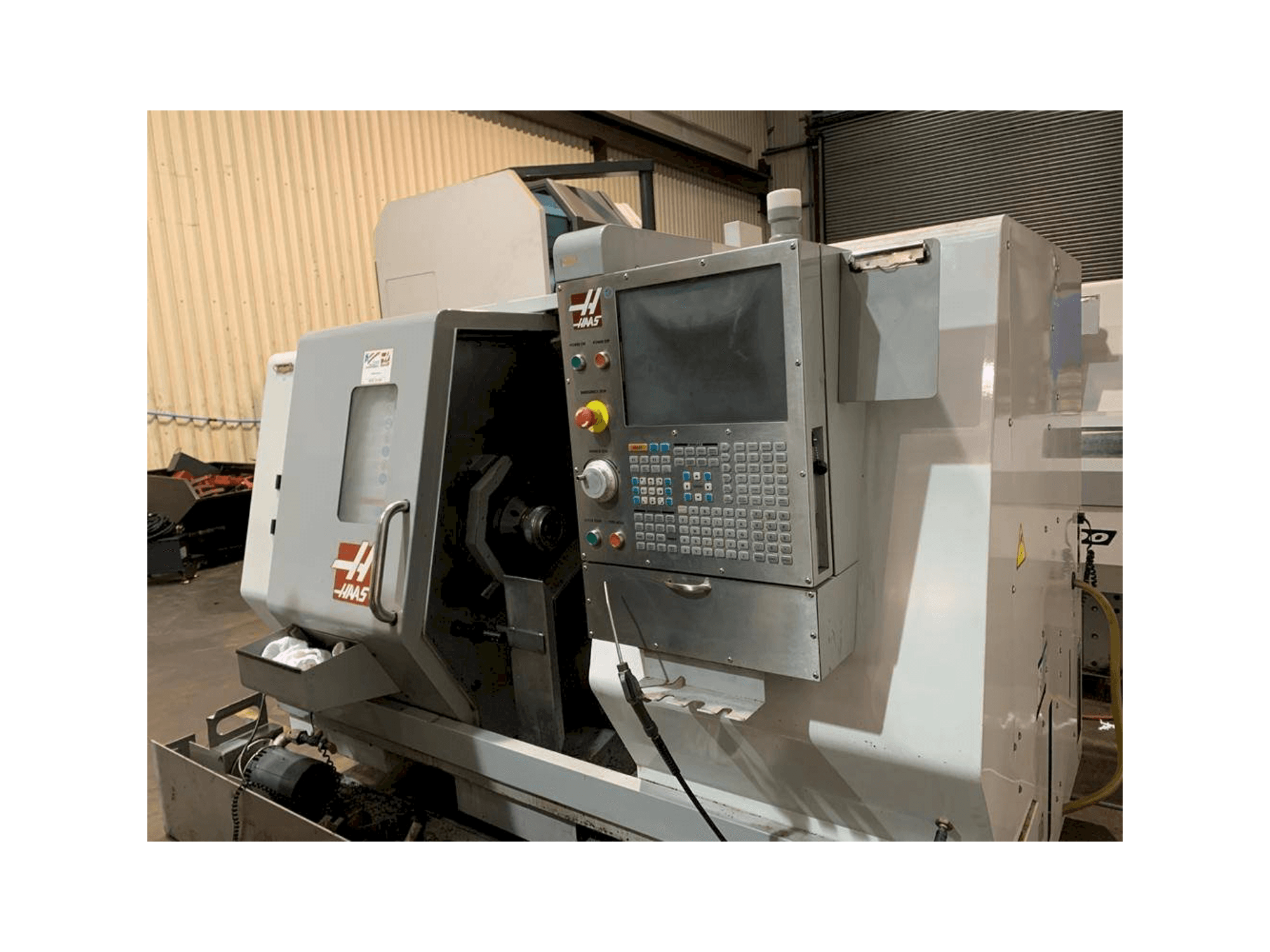 Koneen HAAS SL-20 etunäkymä