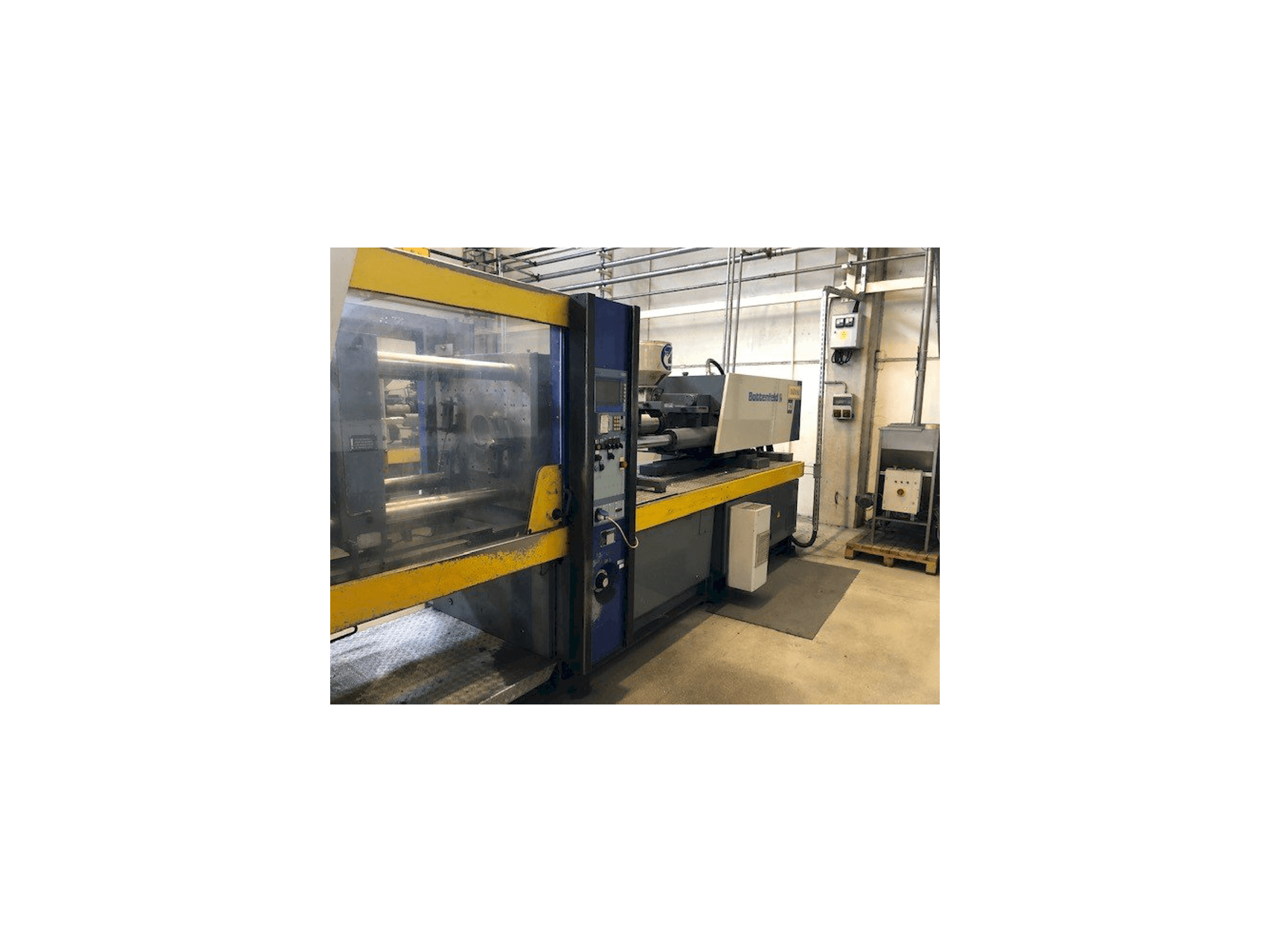 Koneen Battenfeld BC-T 1800 /1000 etunäkymä