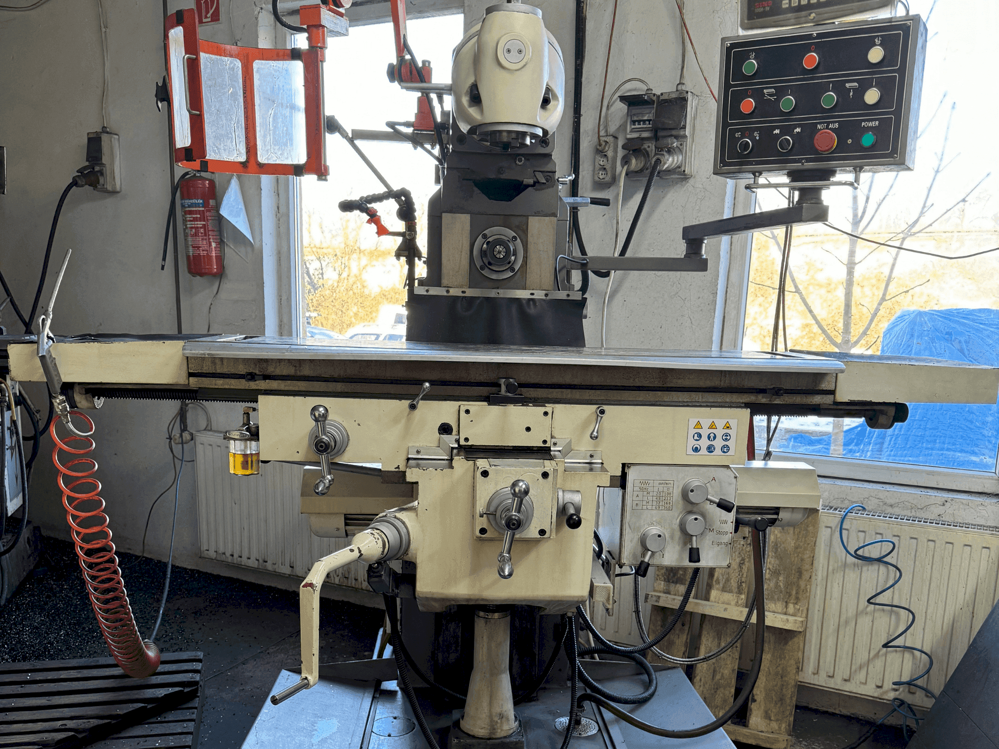 Koneen ELMAG UFM 125GT etunäkymä