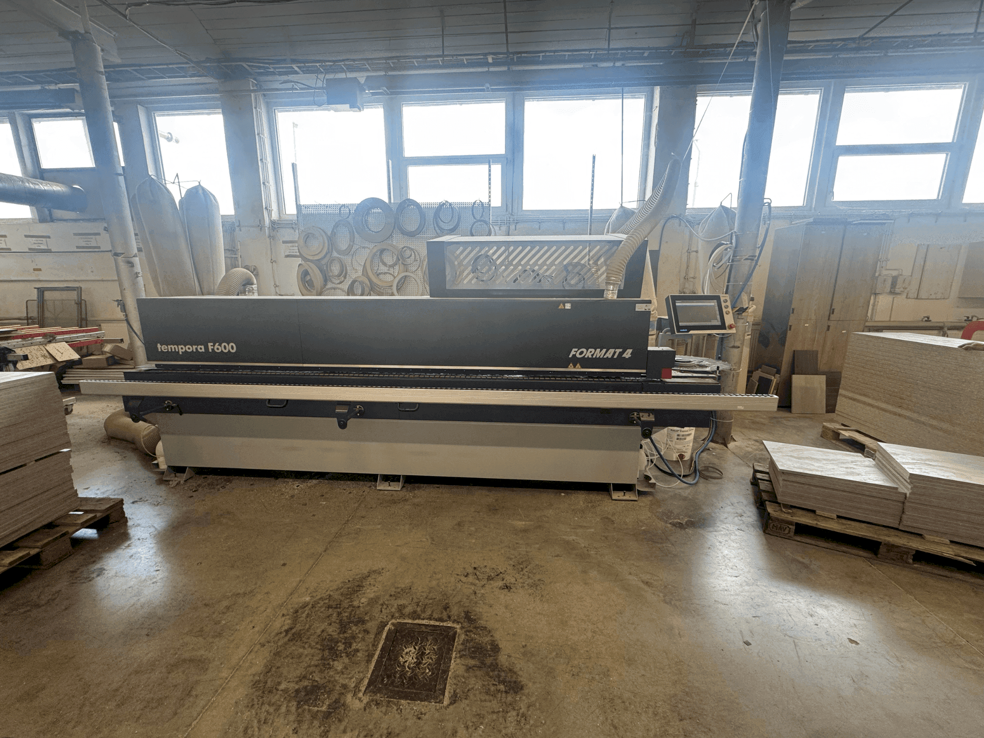 Koneen FORMAT4 TEMPORA 60.06 glueBox x-motion etunäkymä