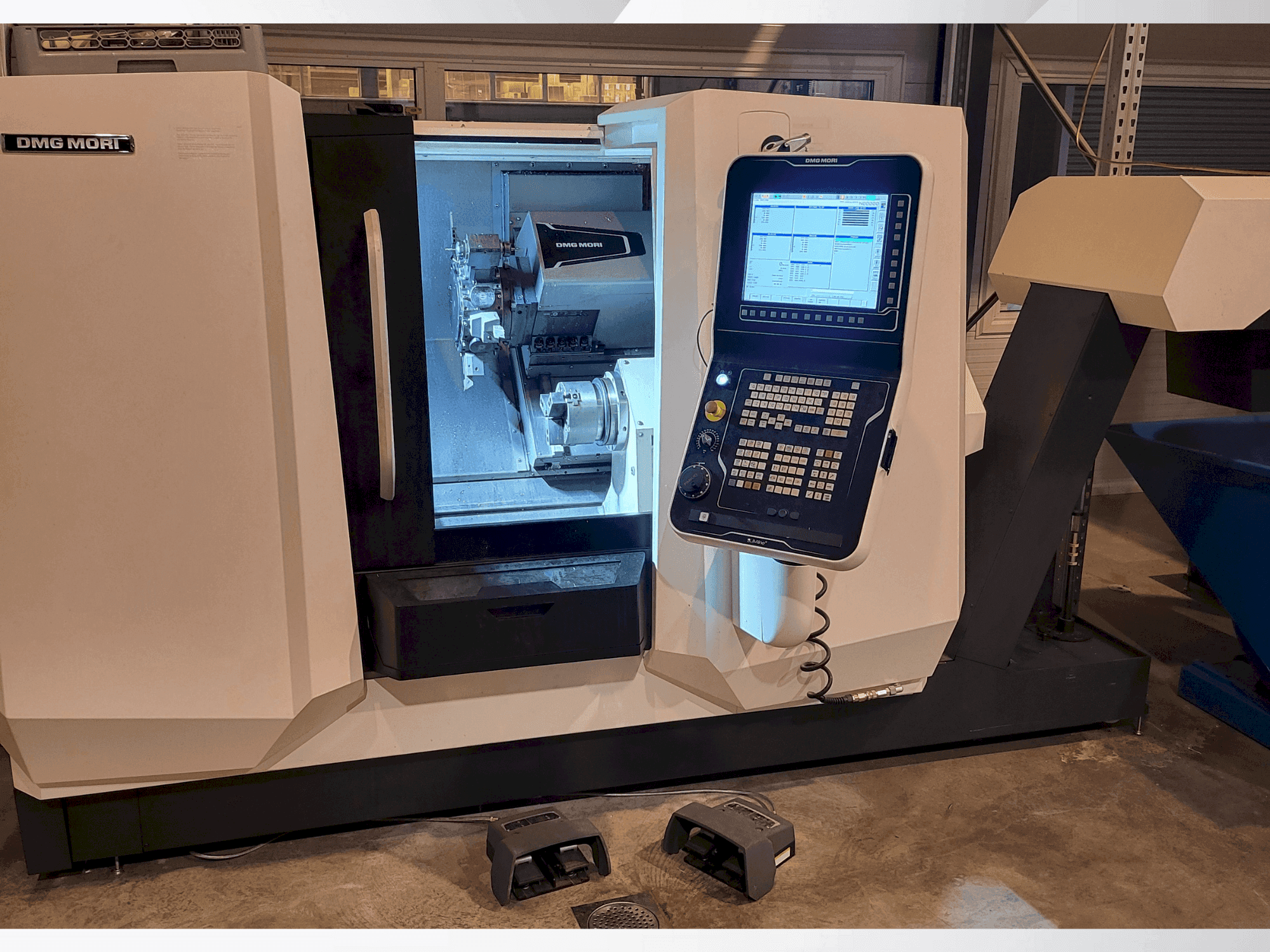 Koneen DMG MORI CLX350 V6 etunäkymä