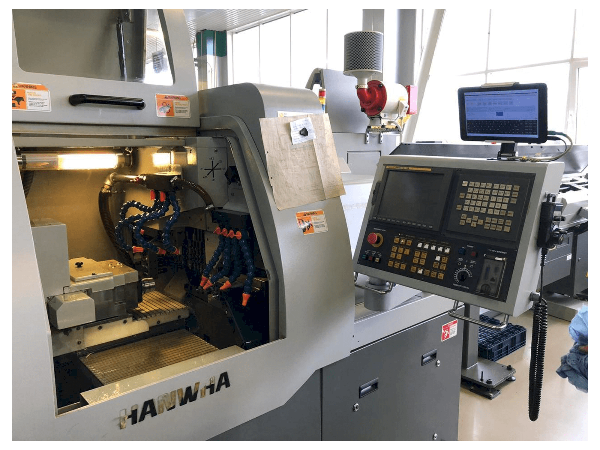 Koneen Hanwha XD20H etunäkymä