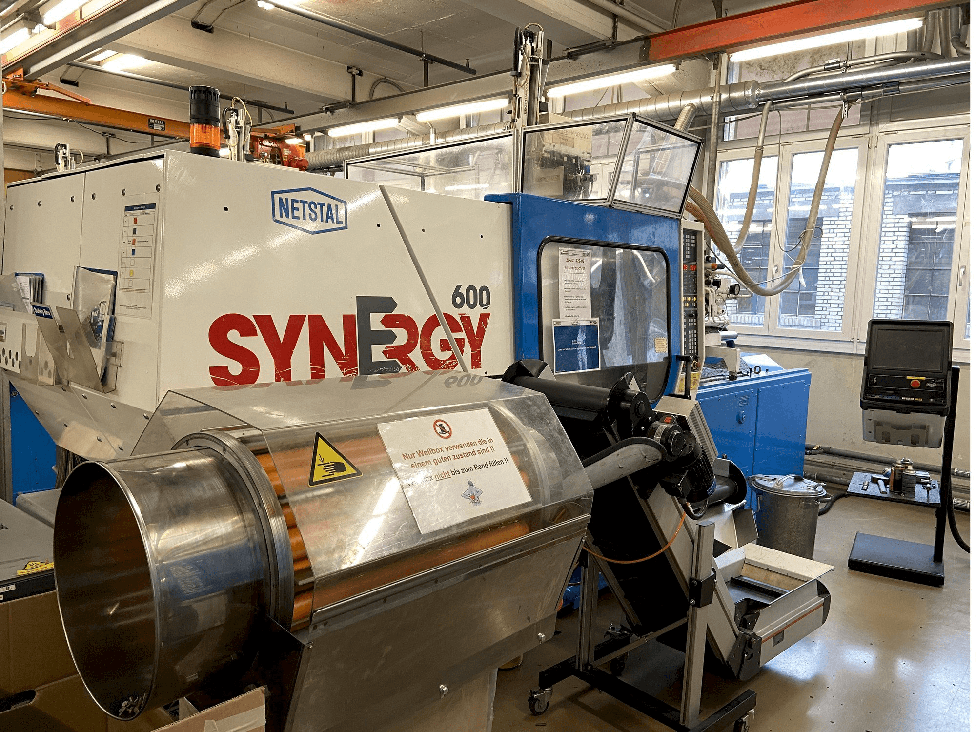 Koneen Netstal SYNERGY 600-60 etunäkymä