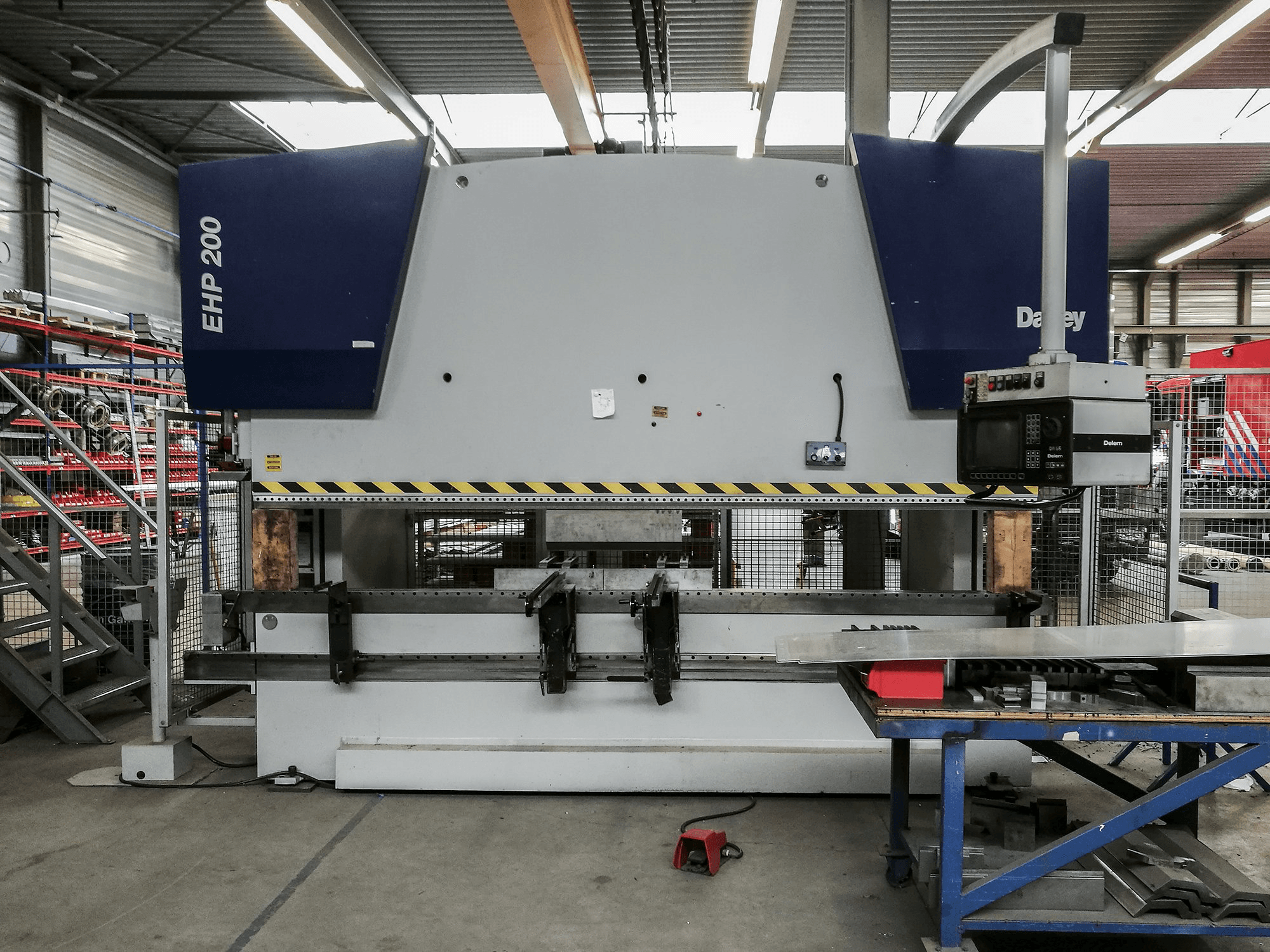 Koneen Darley etunäkymä EHP-LS200.36/31