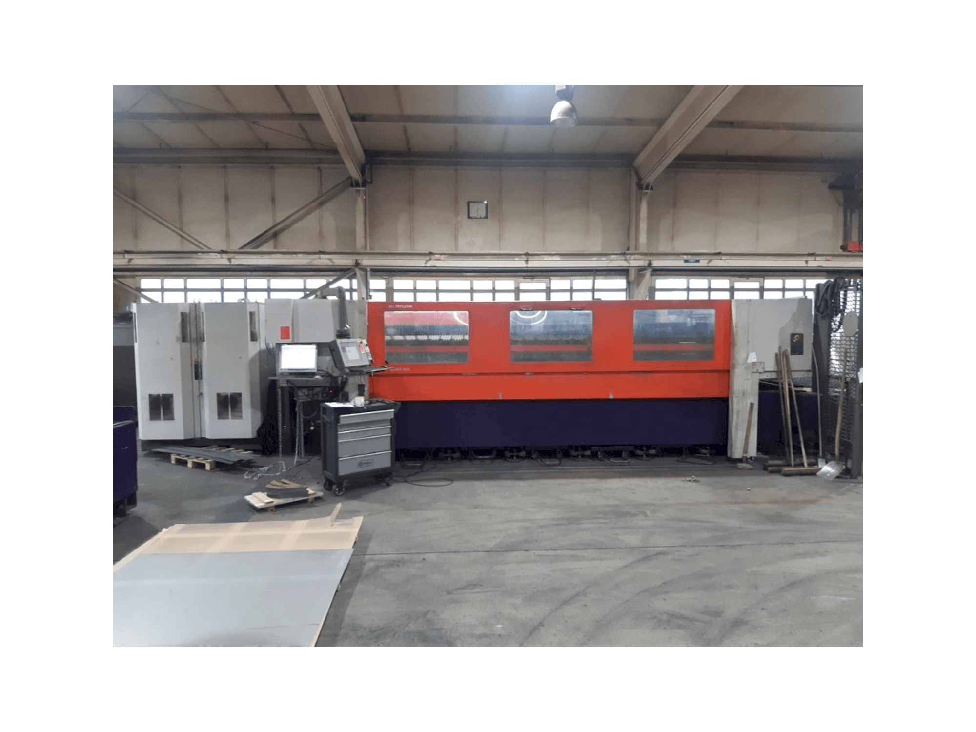 Koneen Bystronic Bystar 4020 etunäkymä