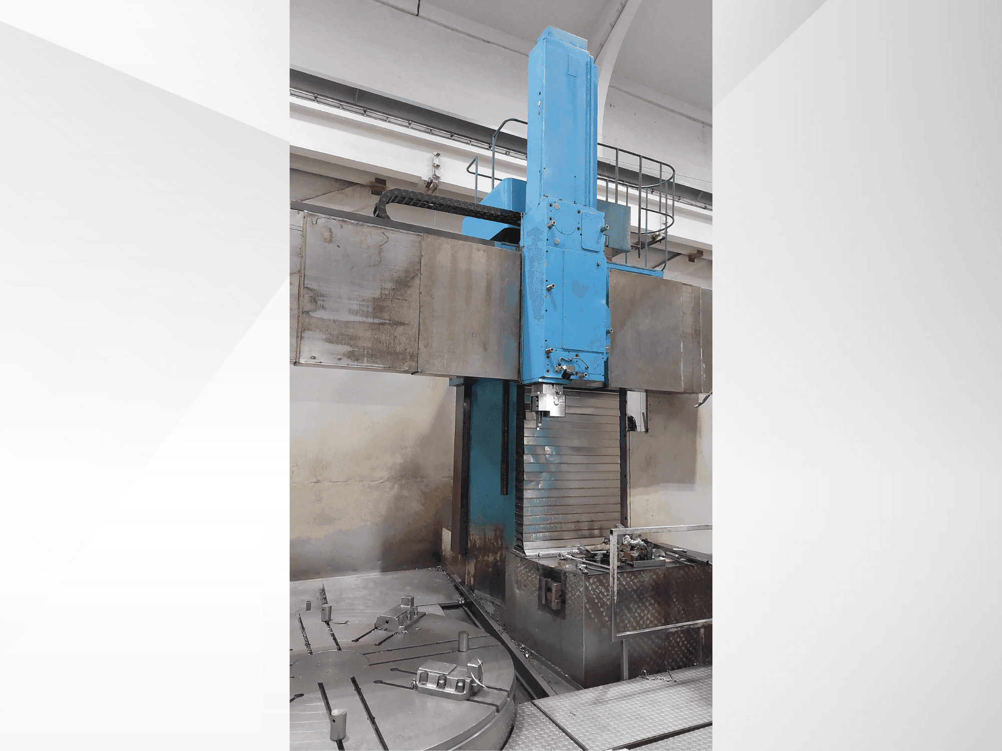 Koneen CKD SKJ 25/50 CNC etunäkymä