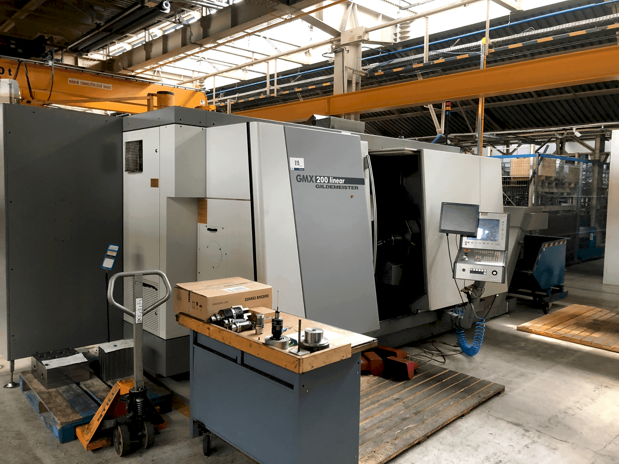 Koneen DMG MORI GMX 200 Linear (2004) etunäkymä