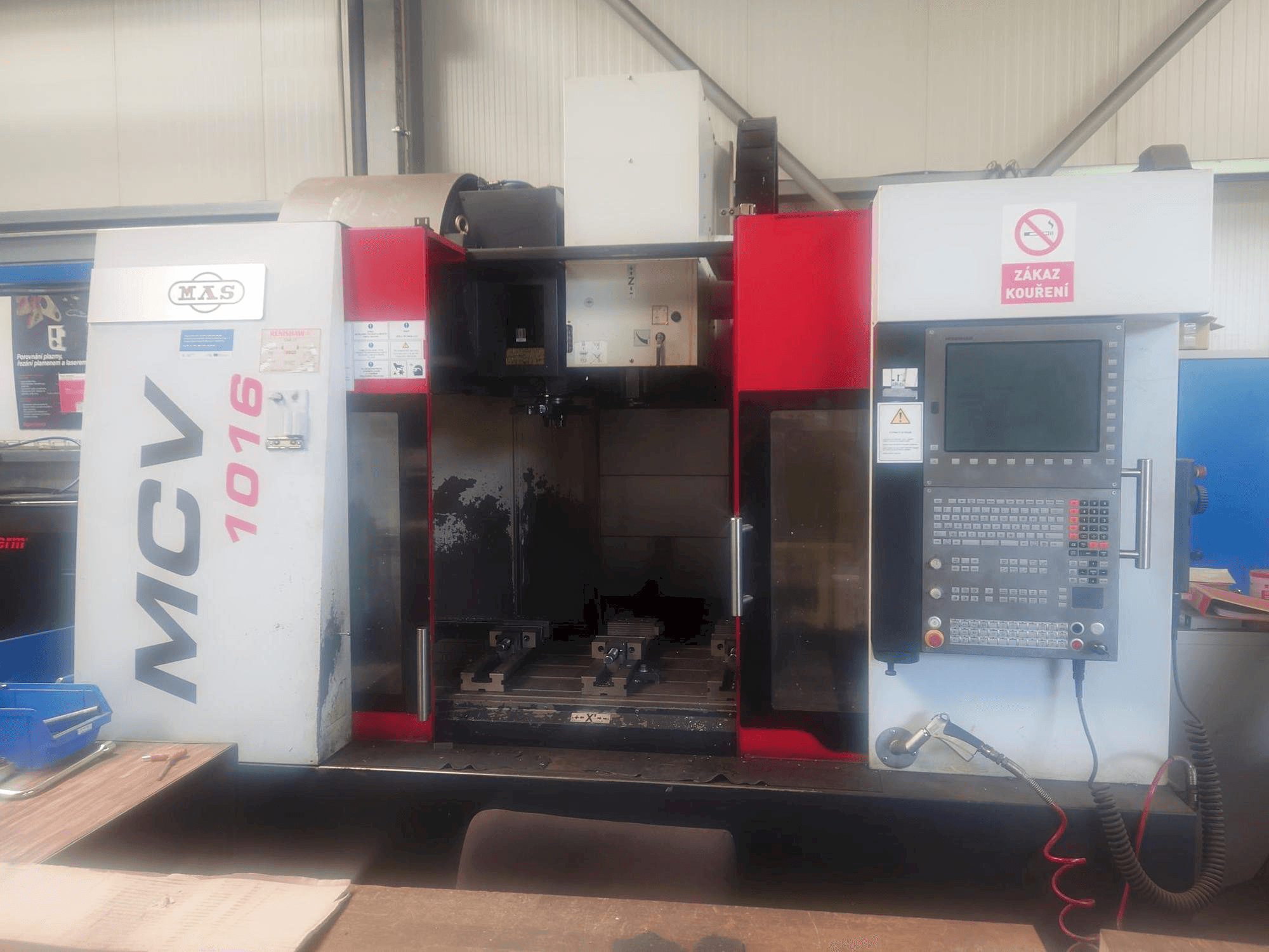 Koneen KOVOSVIT MAS MCV 1016 Quick etunäkymä