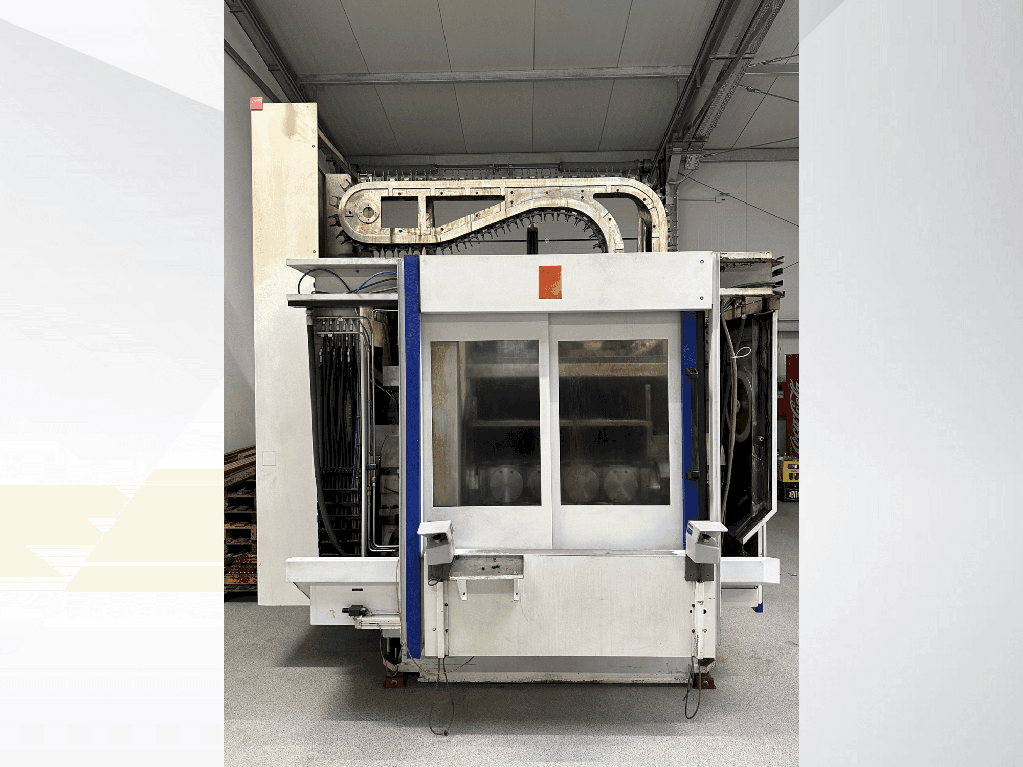 Koneen SW BA 400-4 etunäkymä