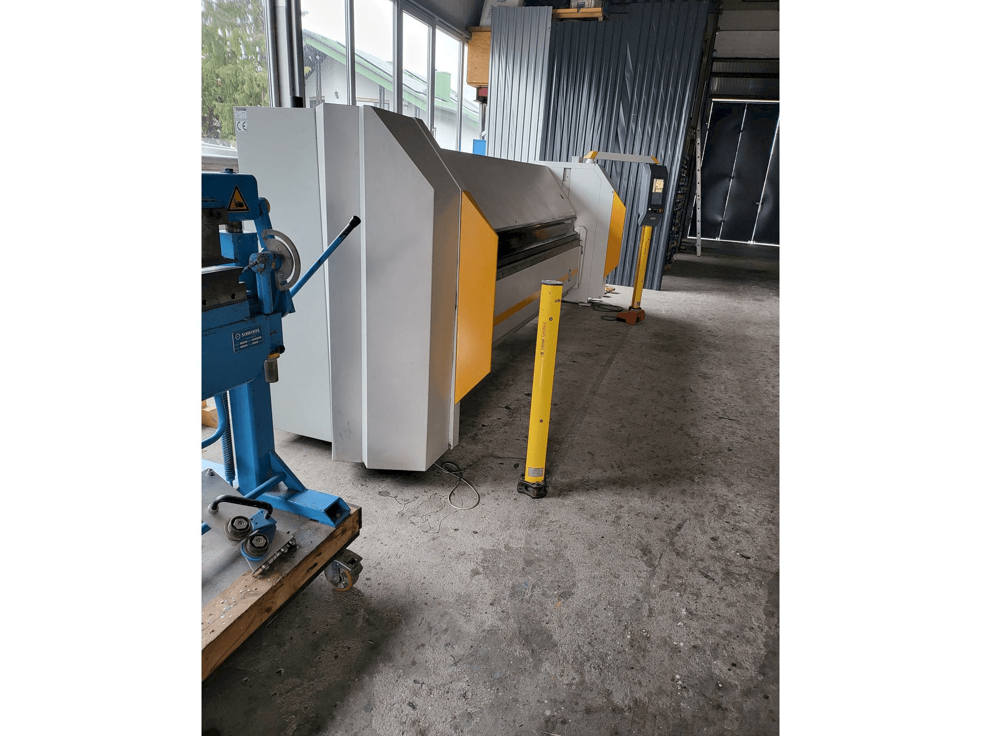 Koneen RAS FLEXIbend 73.40 vasen näkymä