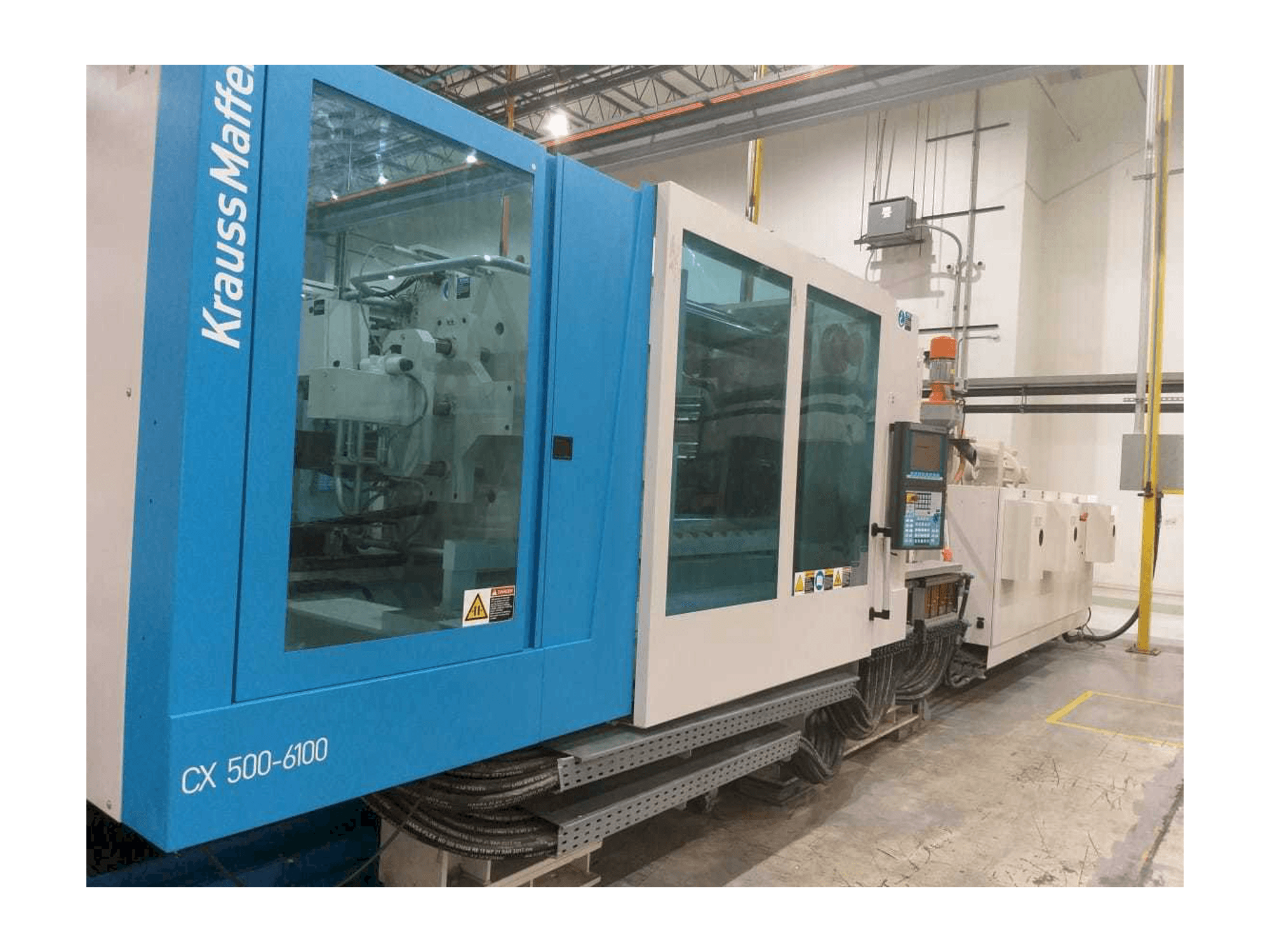 Koneen Krauss Maffei 500-6100 CX etunäkymä
