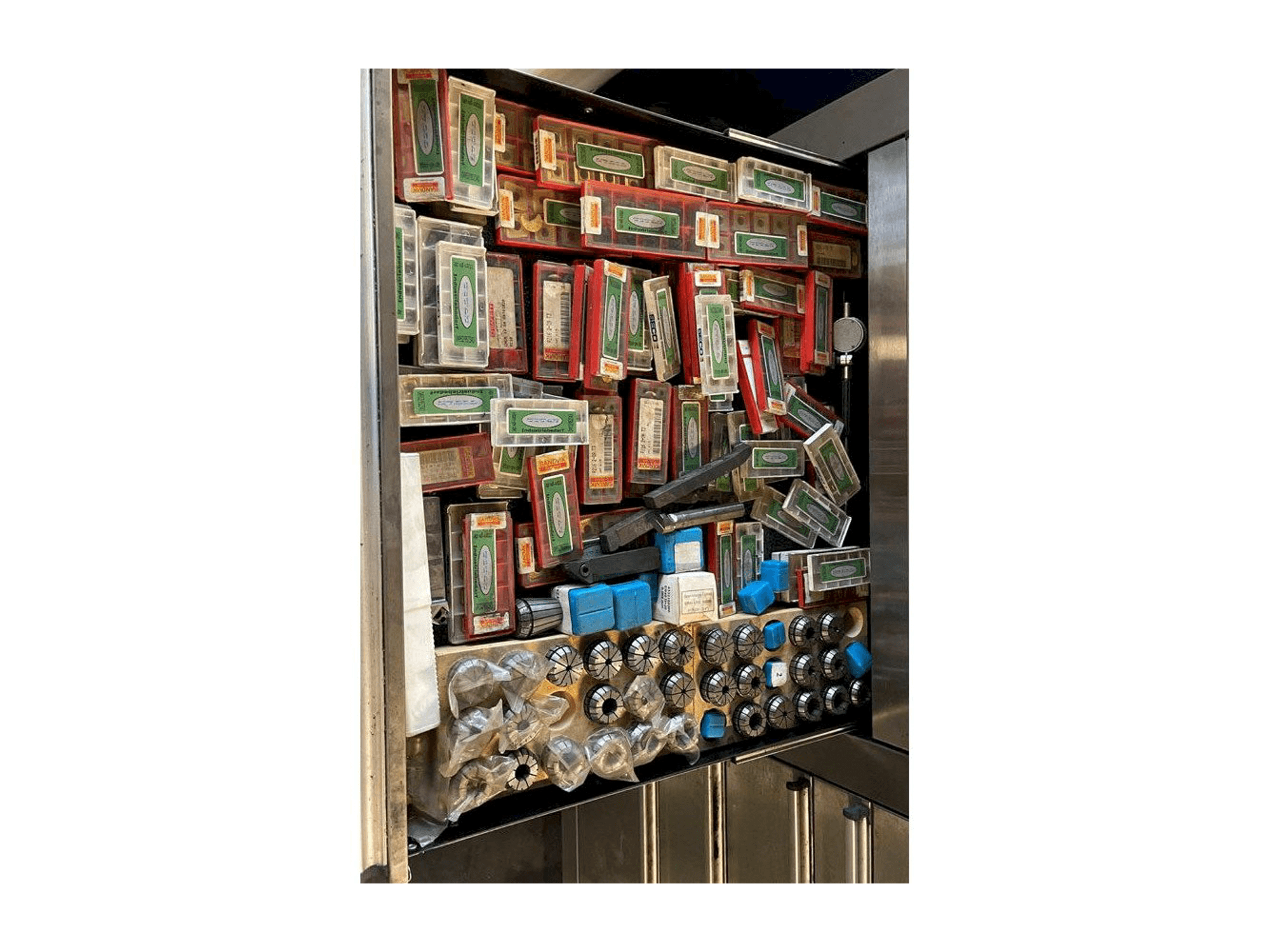 Koneen KNUTH LL 1500 CNC yksityiskohdat